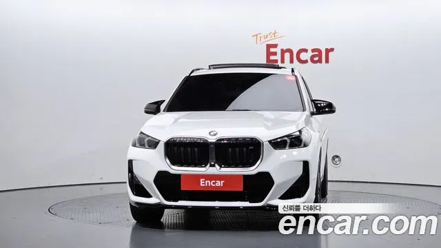 BMW X1 U11 — Фото автомобиля 3