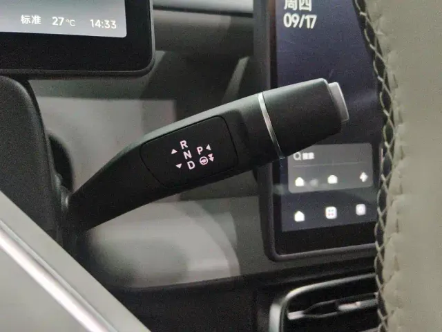 Leapmotor B10 — Фото автомобиля 16