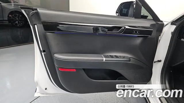 Hyundai Grandeur GN7 — Фото автомобиля 13