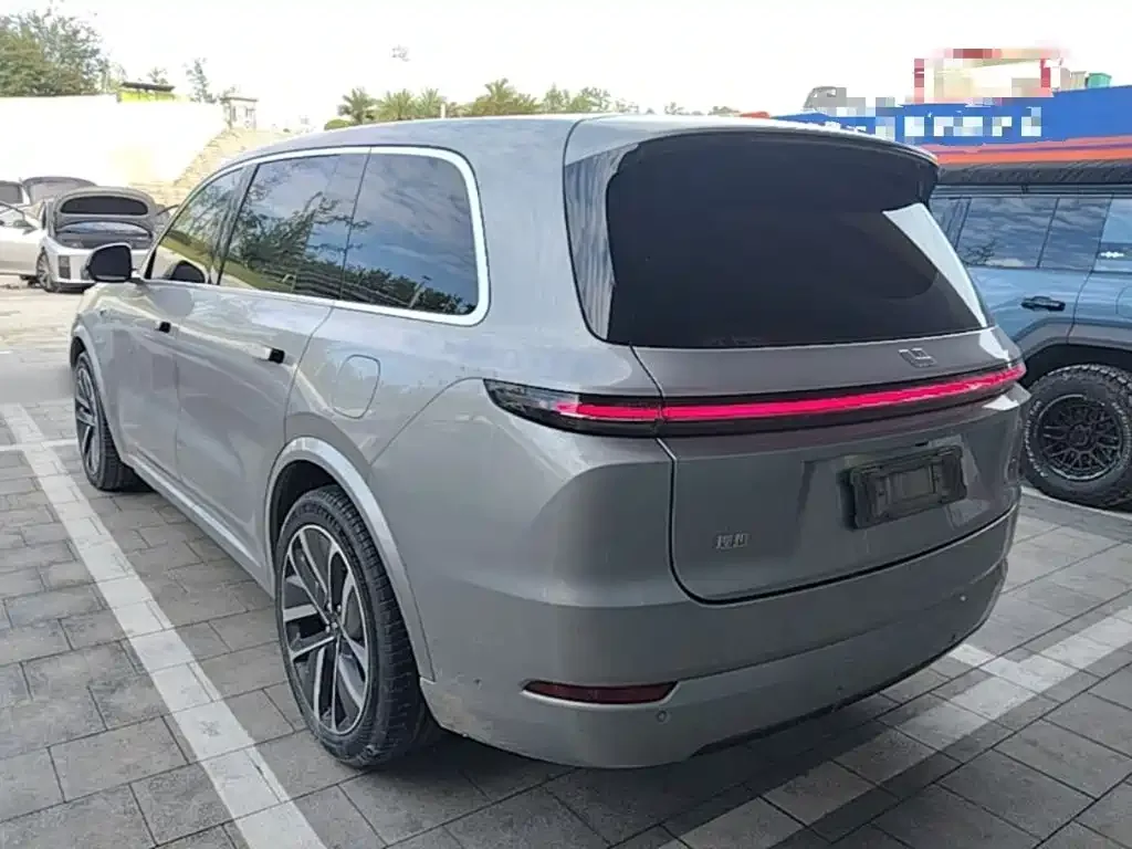 Li Auto Li Xiang L9 2022 Max — Фото автомобиля 4