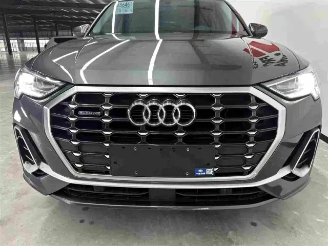 Audi Q3 — Фото автомобиля 9