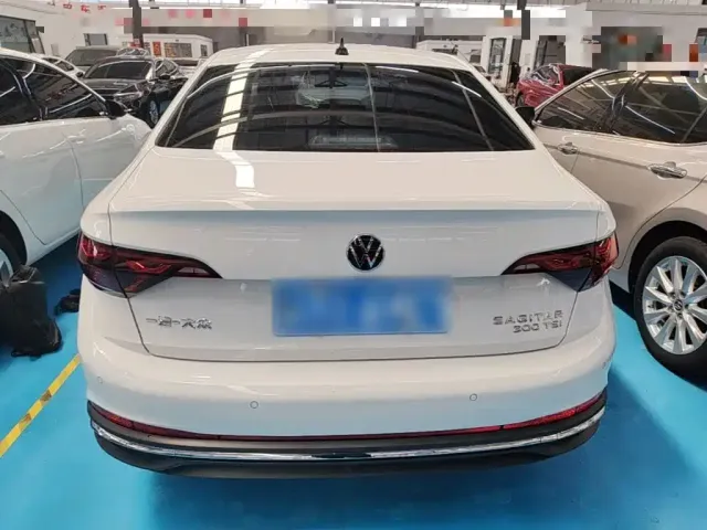 Volkswagen Sagitar — Фото автомобиля 3