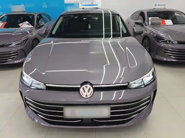Volkswagen Passat — Фото автомобиля 2