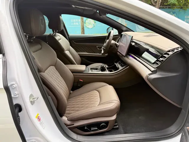 BYD Han — Фото автомобиля 6