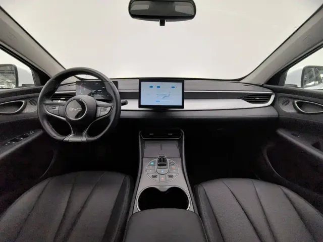 BYD Seal 05 DM-i — Фото автомобиля 5