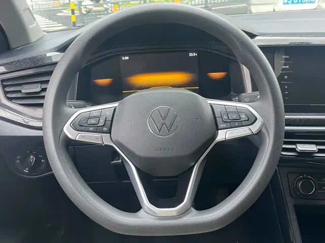 Volkswagen Lavida — Фото автомобиля 12
