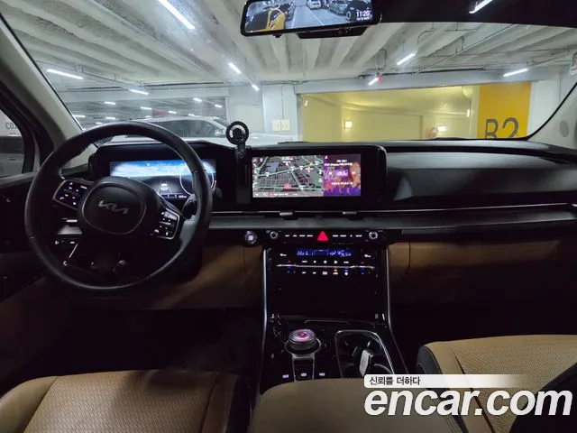 Kia Carnival — Фото автомобиля 9