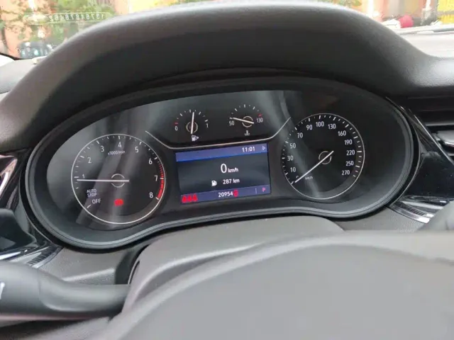 Buick Regal — Фото автомобиля 12
