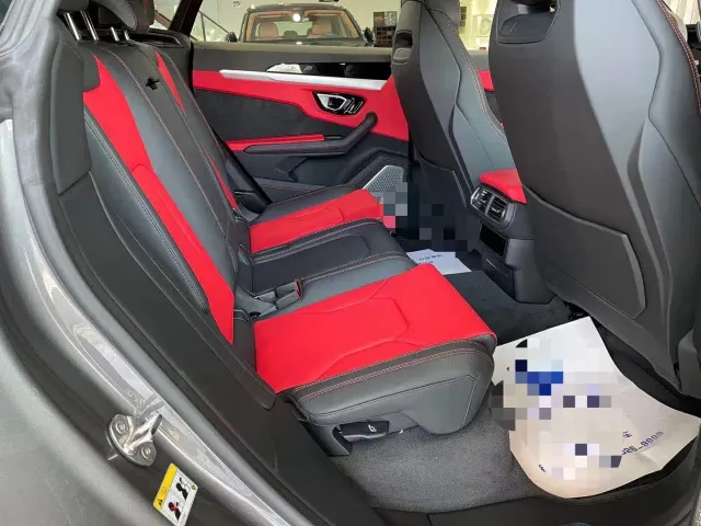 Lamborghini Urus — Фото автомобиля 4