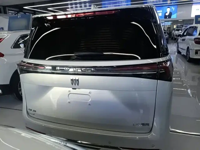 Buick Buick GL8 New Energy 2025 Land Honor Premium Edition 7-Seater — Фото автомобиля 5