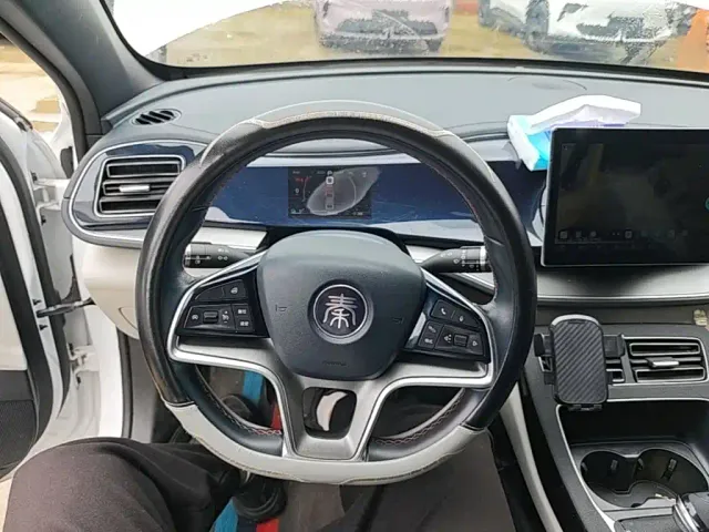 BYD Qin PLUS — Фото автомобиля 10