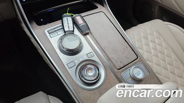 Genesis GV80 — Фото автомобиля 12