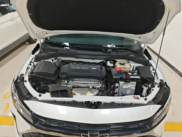 Chevrolet Monza — Фото автомобиля 19