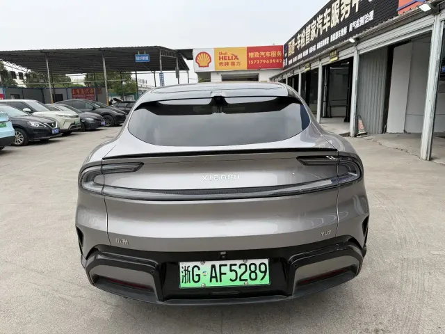 Xiaomi YU7 — Фото автомобиля 4