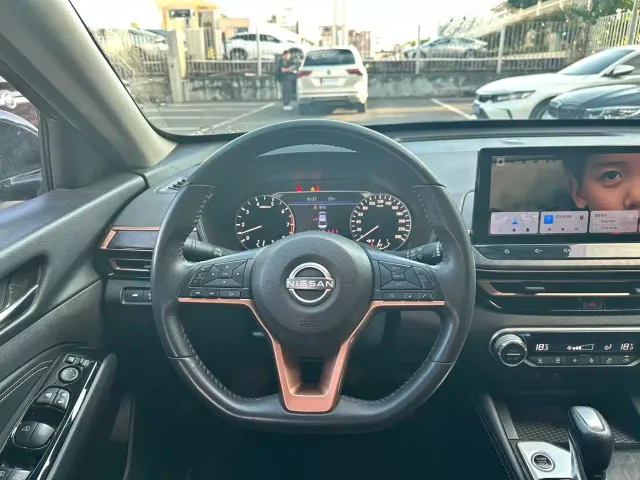 Nissan Teana — Фото автомобиля 9