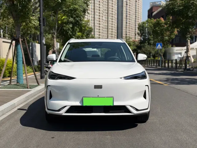 Geely Galaxy E5 — Фото автомобиля 2