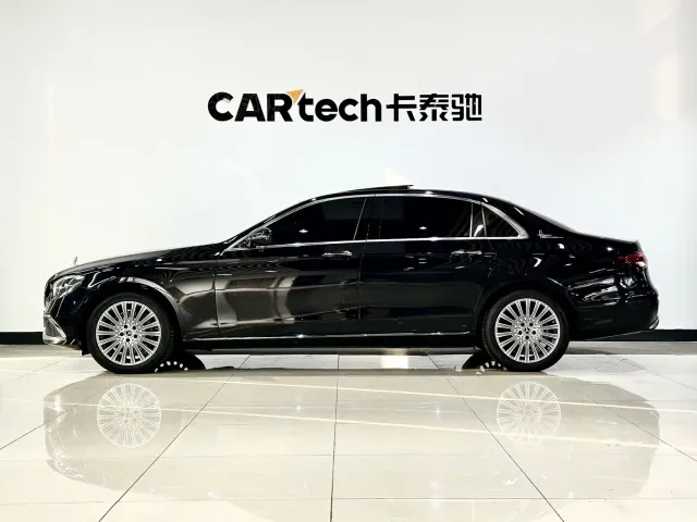 Mercedes-Benz E-Class — Фото автомобиля 6