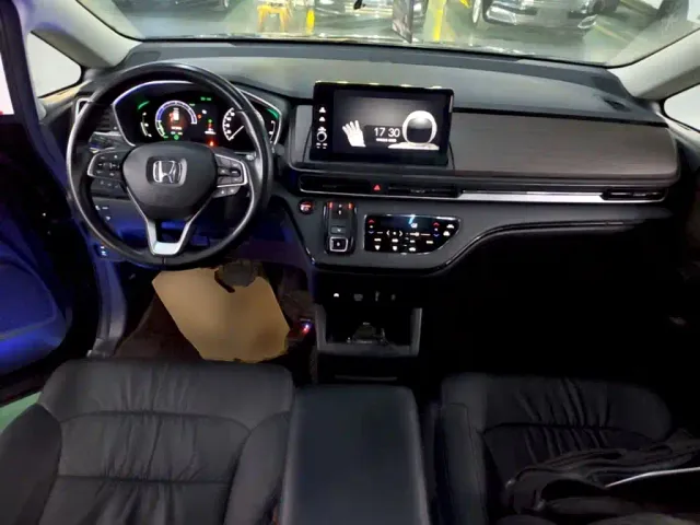 Honda Odyssey — Фото автомобиля 9