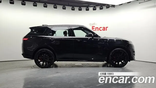 Land Rover Range Rover Sport — Фото автомобиля 5
