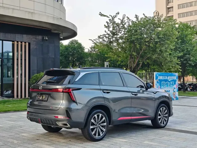 Changan CS75 Plus — Фото автомобиля 16