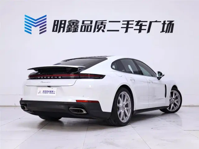 Porsche Panamera — Фото автомобиля 7