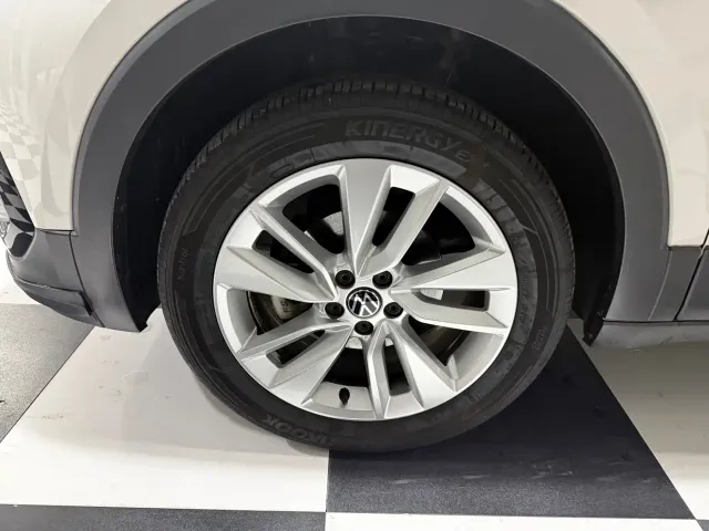 Volkswagen T-Cross — Фото автомобиля 18