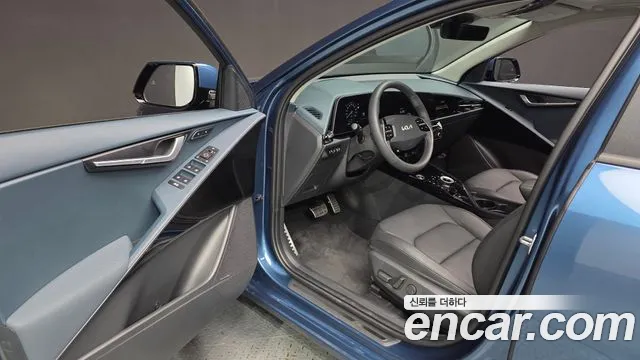 Kia Niro The All New Niro Signature — Фото автомобиля 8