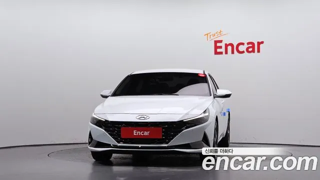 Hyundai Avante — Фото автомобиля 3