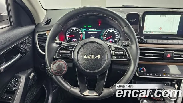 Kia Seltos — Фото автомобиля 13