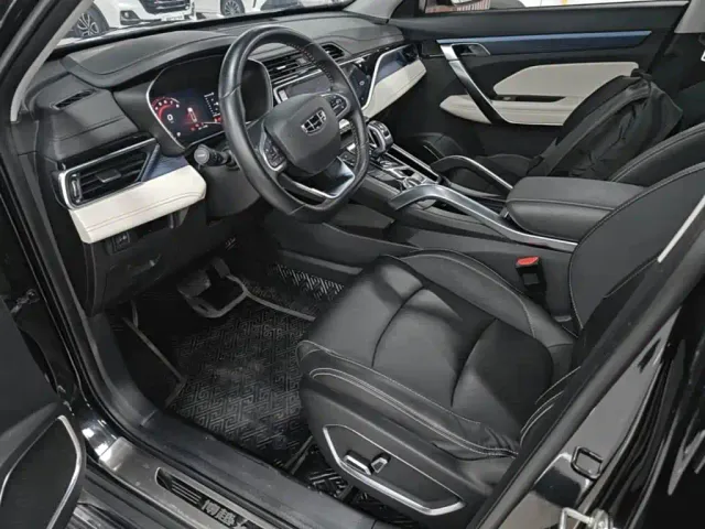 Geely Boyue — Фото автомобиля 14
