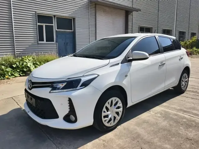 Фотография автомобиля — Toyota Vios FS
