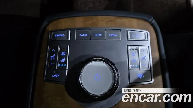 Genesis G80 Бензин 2.5 турбо AWD — Фото автомобиля 19