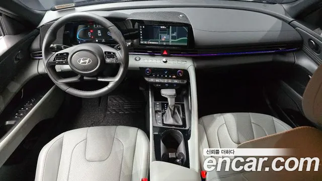 Hyundai Avante CN7 — Фото автомобиля 10