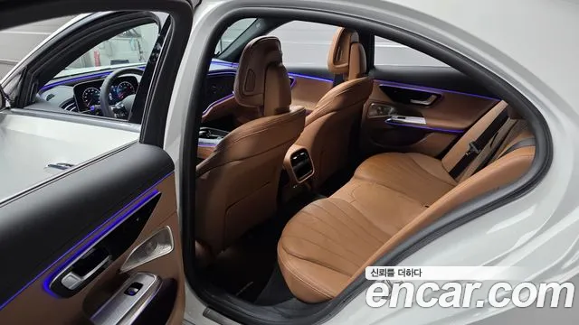 Mercedes-Benz E-Class W214 — Фото автомобиля 26