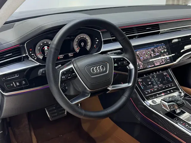 Audi A8 — Фото автомобиля 13