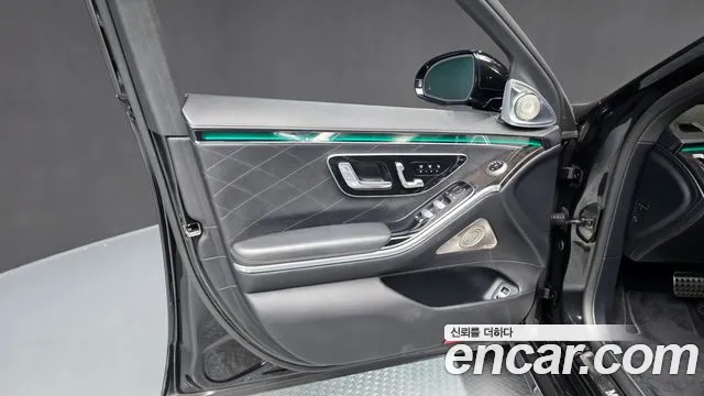 Mercedes-Benz S-Class — Фото автомобиля 19