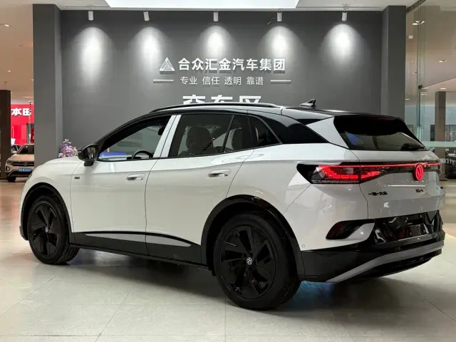 Volkswagen ID.4 Crozz — Фото автомобиля 4