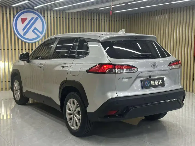 Toyota Frontlander — Фото автомобиля 9