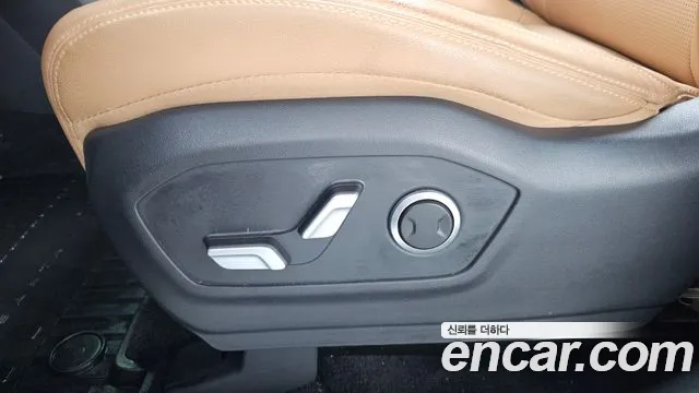 Hyundai Santa Fe — Фото автомобиля 30