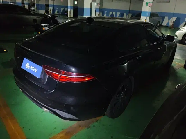 Jaguar XEL — Фото автомобиля 3