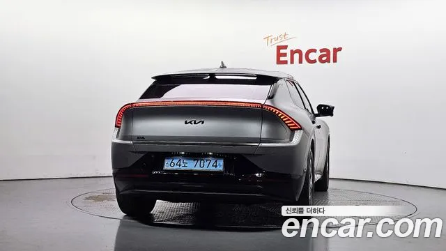 Kia EV6 — Фото автомобиля 4