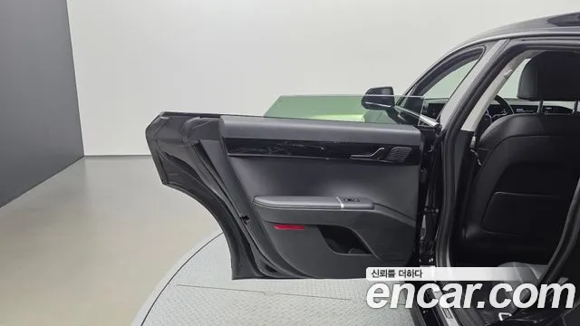 Hyundai Grandeur GN7 — Фото автомобиля 14