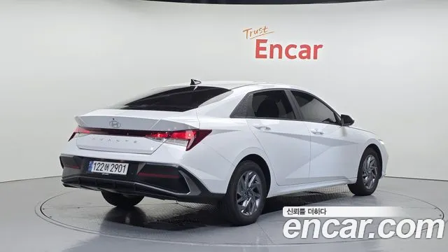 Hyundai AVANTE Новый Avante (CN7) — Фото автомобиля 2