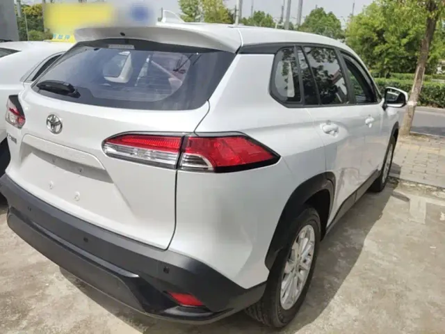 Toyota Frontlander — Фото автомобиля 6