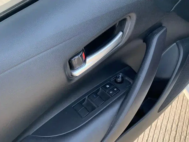 Toyota Corolla — Фото автомобиля 8
