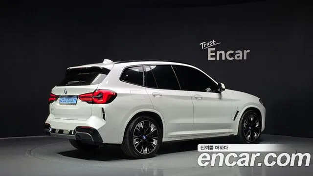 BMW iX3 G08 (2020–2024) — Фото автомобиля 2