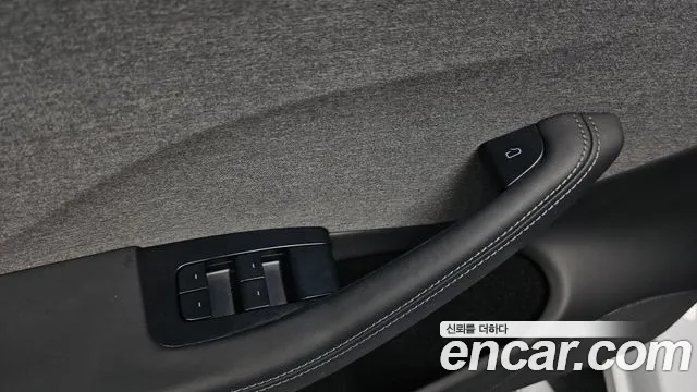 Tesla Model 3 — Фото автомобиля 27