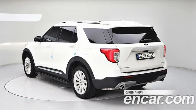 Ford Explorer Generation 6 — Фото автомобиля 2