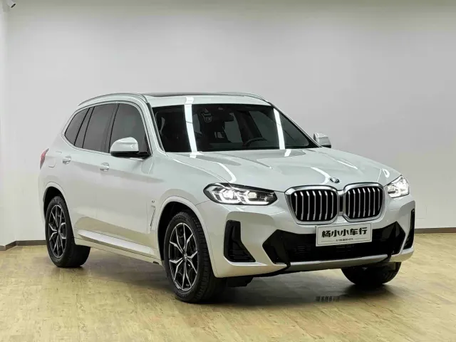 BMW X3 — Фото автомобиля 4