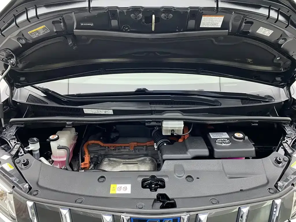 Toyota Alphard 2021 Hybrid 2.5L Luxury — Фото автомобиля 7